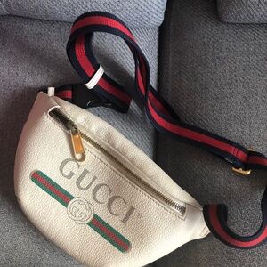 Small Gucci belt bag with box